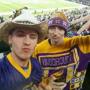 Meet your Posher, Seth